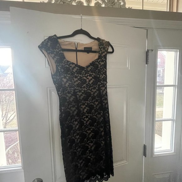 CONNECTED APPAREL BLACK LACE DRESS SIZE SMALL - Picture 1 of 3